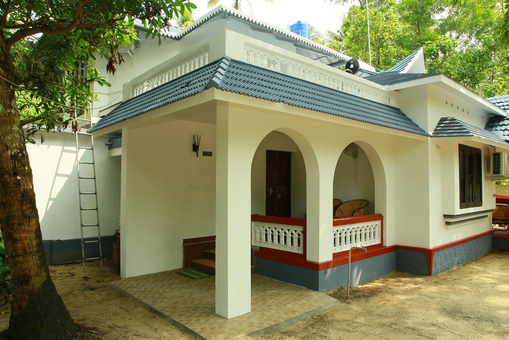 Marari Neena Beach Homestay Марарікулем Екстер'єр фото
